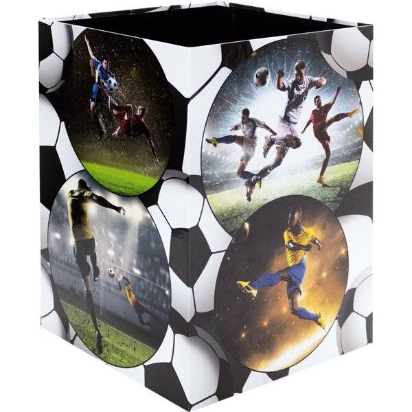 Fußball-Geschenkbox mit Schwarz-Weiß-Fußballmuster und runden Aktionsfotos von Spielern beim Kicken, Springen und Torschießen.