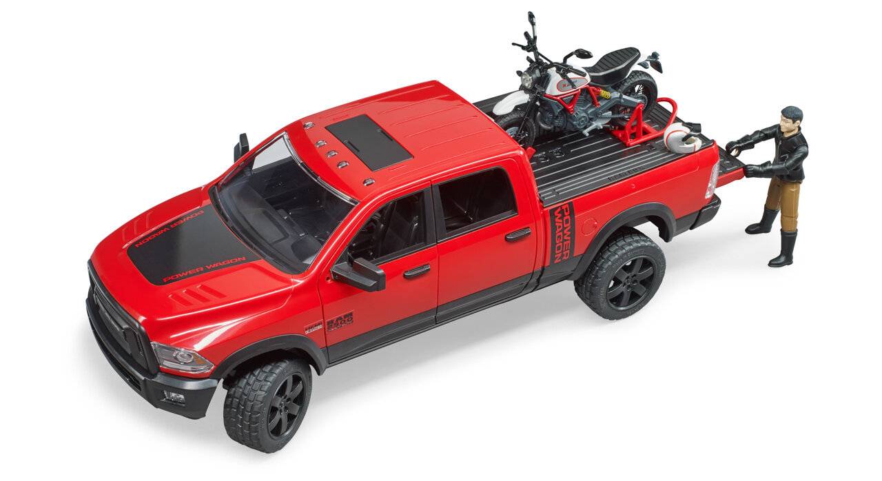 Freie Zeit - Ram 2500 LKW mit Motorrad und Fahrer