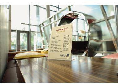 Sigel Tischaufsteller TA210 DIN A4 213x302mm L-Form Arcyl glasklar