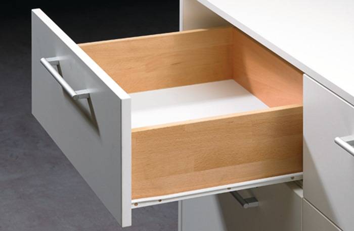 Teilauszug FR 402 m.Stop Control STA weiß L.350mm