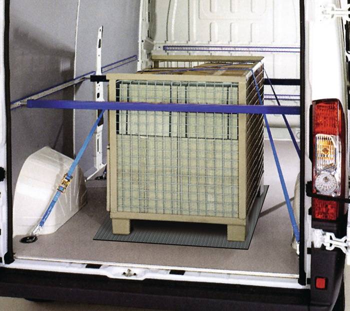 Sicherheitsantirutschmatte BLACK-CAT Panther -BCP- L0,6m B0,8m D4,5mm