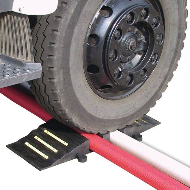 Gummi-Schlauchbrücke L1010xB290xH135mm f.2 Schläuche b.125mm PARSCH