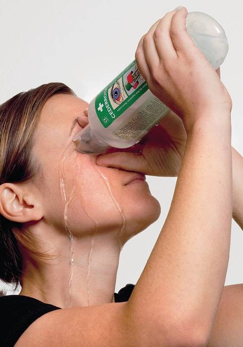 Augenspülflasche 2 x 0,5l DIN EN15154-4 CEDERROTH