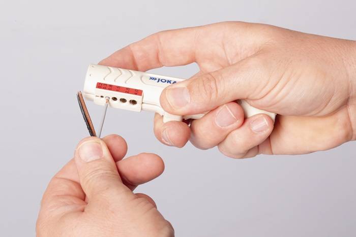 Abmantelungswerkzeug PC-Strip L.124mm Arbeitsb.D.5-13mm 0,2-4 (Litze) mm² JOKARI