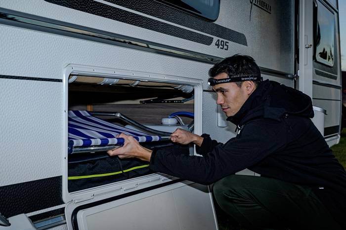 LED-Kopfleuchte KL 100 f.Batterien 2xAA Mignon 2xAA Mignon BRENNENSTUHL