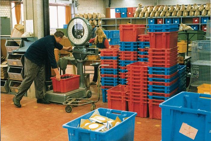 Drehstapelbehälter PP rot L400xB280xH180mm