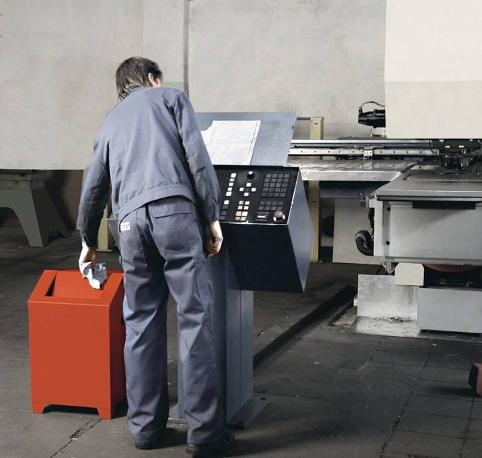 Putzwollkasten H680xB400xT400mm Geh.feuerrot/Klappe feuerrot Stahlbl.STUMPF