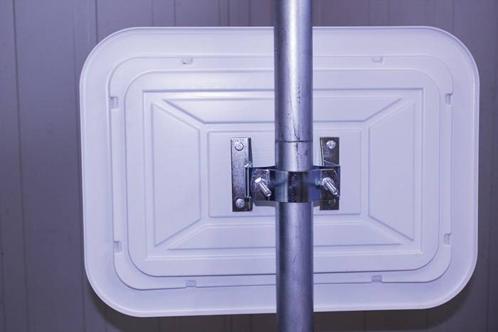 Verkehrsspiegel H600xB800mm Kunststoff,rot/weiß 22m