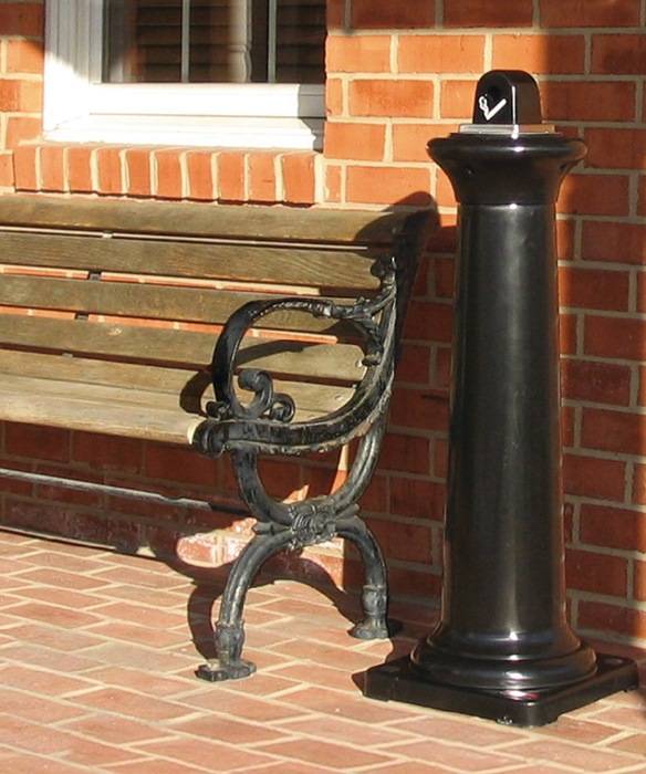 Standascher H1029xB357xT357mm schwarz PE RUBBERMAID