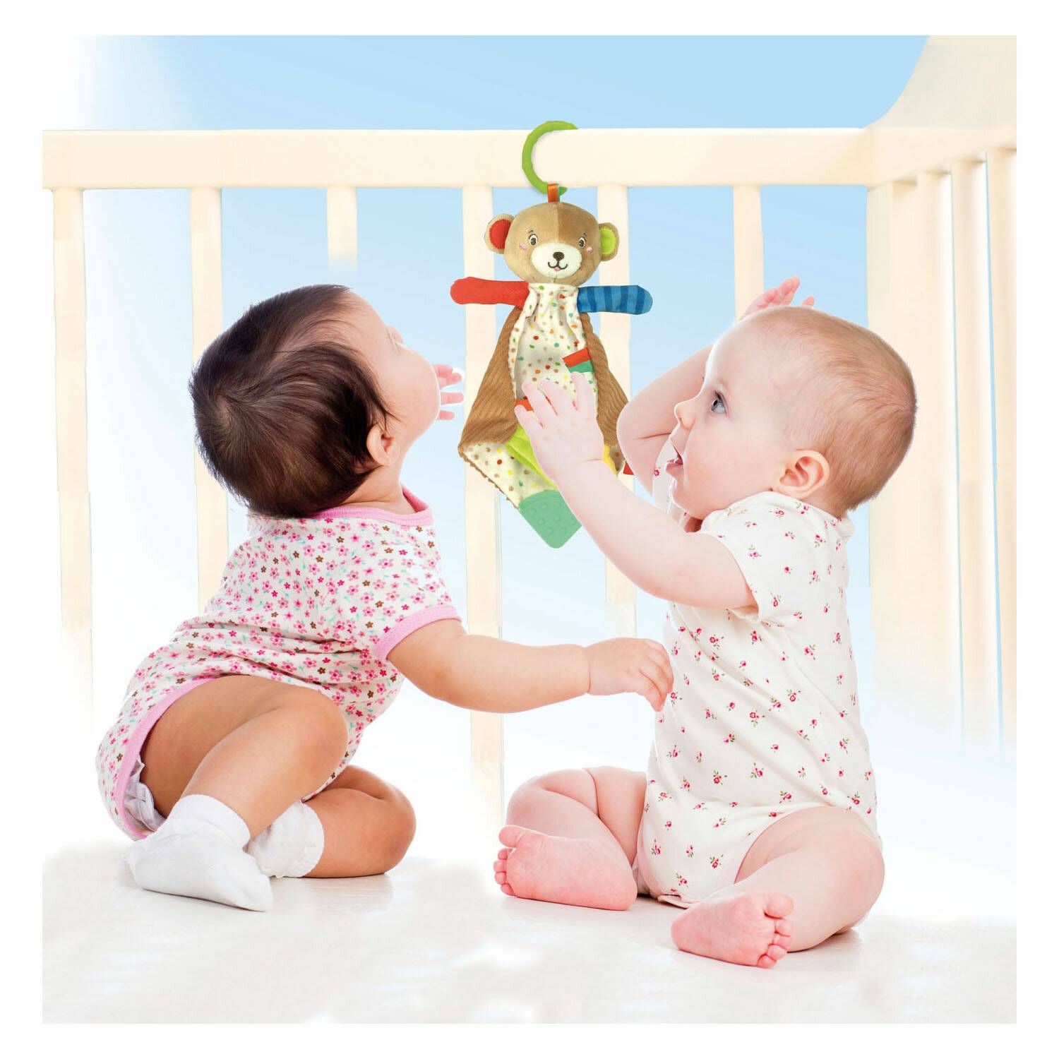 Clementoni Baby - Plüsch-Rasselbär