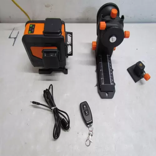 TACKLIFE SC-L12 3 x 360-Grad selbstnivellierender grüner Kreuzlinien-Laser-Tool, 132 Fuß mit Fernbedienung, Pulsmode, verstellbare magnetische Basis TACKLIFE SC-L12 3 x 360-Grad selbstnivellierender grüner Kreuzlinien-Laser-Tool, 132 Fuß mit Fernbedienung, Pulsmode, verstellbare magnetische Basis