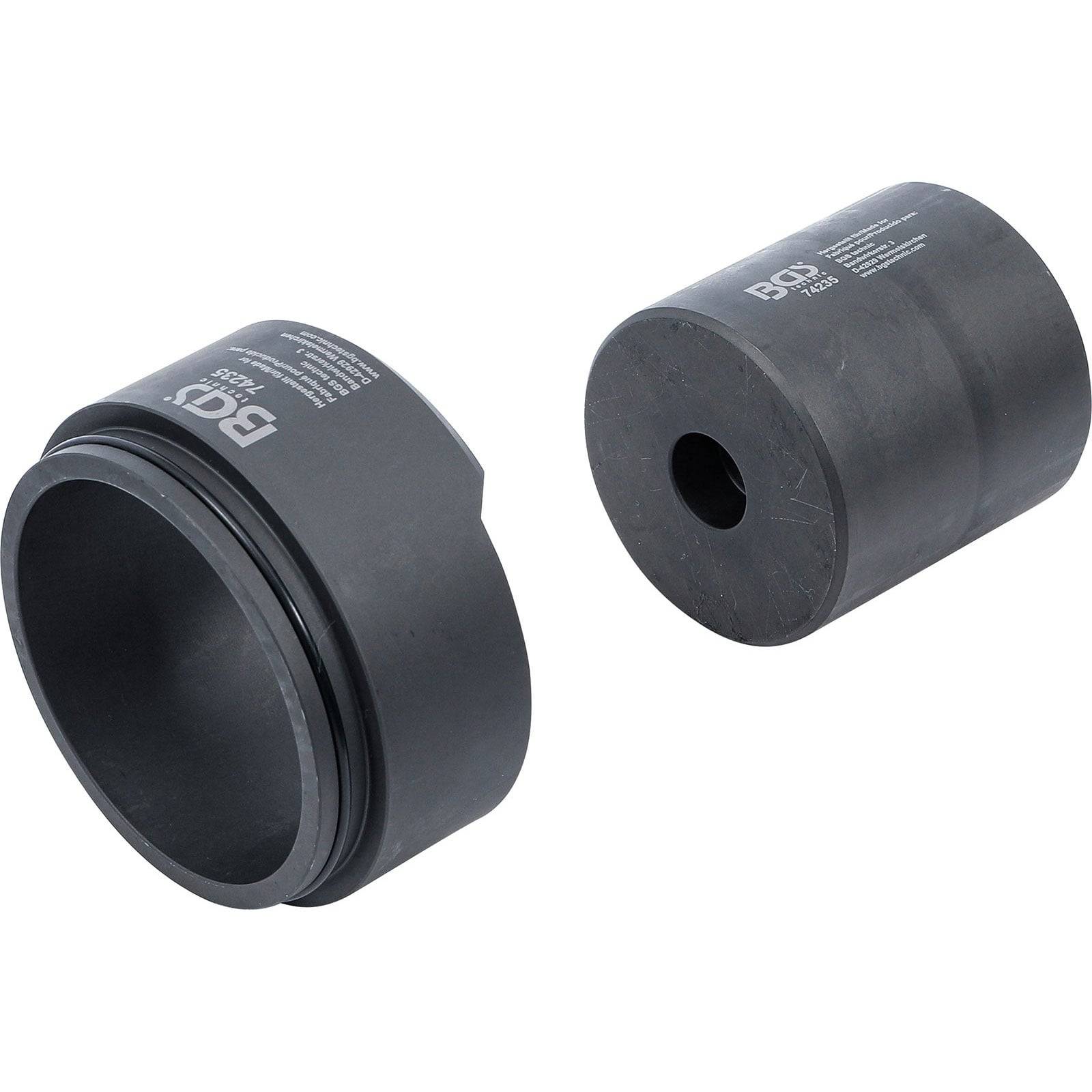 BGS-Werkzeugsatz mit zwei schwarzen zylindrischen Komponenten für den Automobilbereich, der Oberflächendetails und Firmenlogo präsentiert.