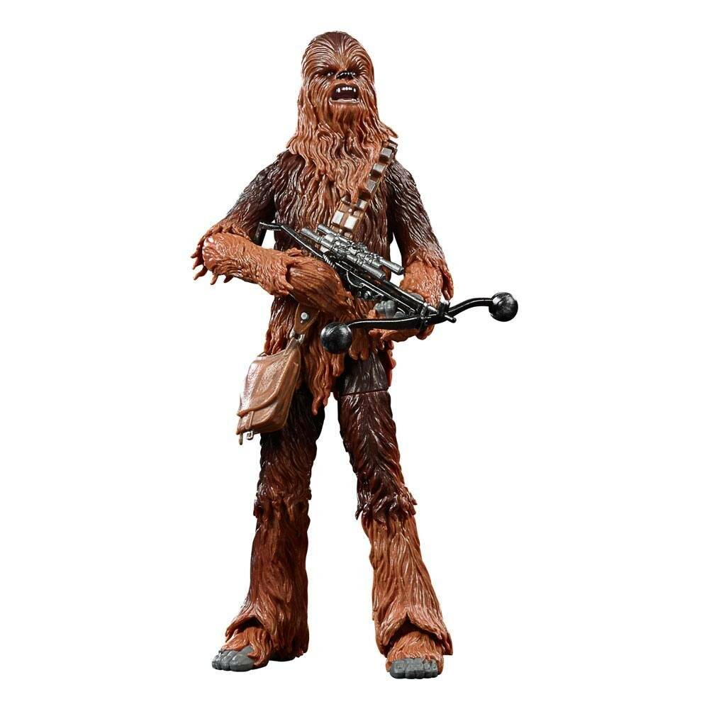 Chewbacca-Actionfigur, die ein Armbrust-Blaster hält, auf weißem Hintergrund.