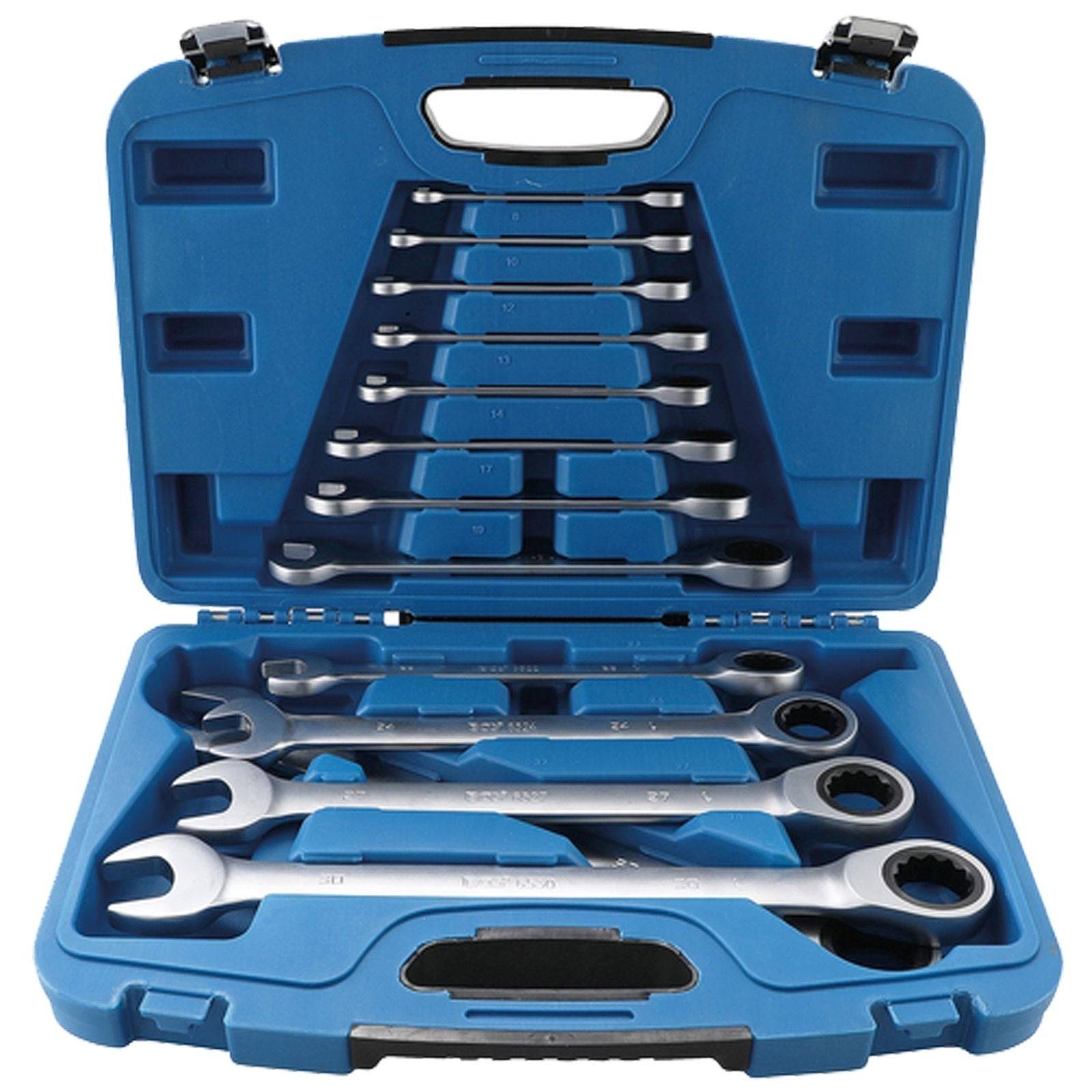 Eine blaue Kunststoffbox, die einen Satz von neun verschiedenen Ratschenschlüsseln unterschiedlicher Größen enthält, die sorgfältig in Fächern angeordnet sind und zum Festziehen von Schrauben verwendet werden.
