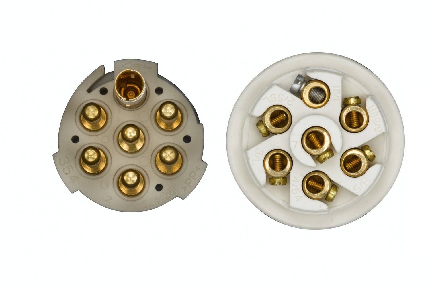 HELLA 8JB 003 834-001 Steckdose - 24V - 7-polig - Stecker: Schraubkontakt - Metall - DIN/ISO: 3731