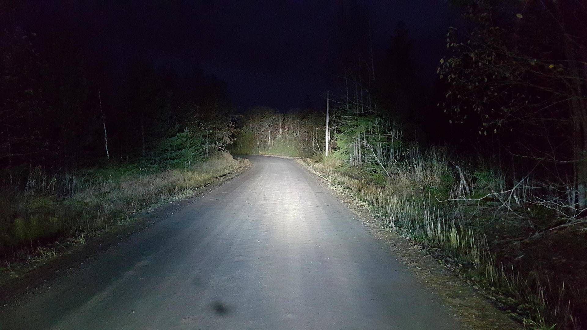 LED Fern- und Arbeitsscheinwerfer, Seeker10X, ECE R112, 20 Watt, Black