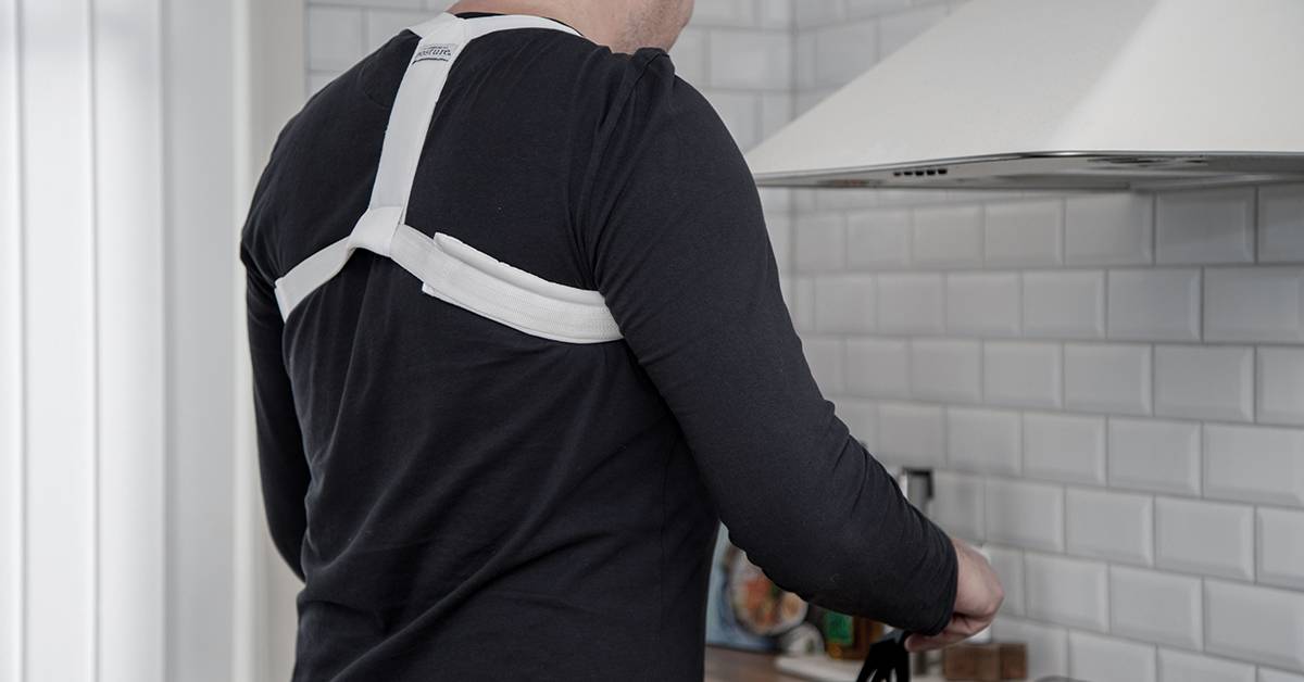 SWEDISH POSTURE Flexi Haltungsstütze weiss S-M | Geradehalter Rückentrainer | bessere Körperhaltung | Schmerzlinderung