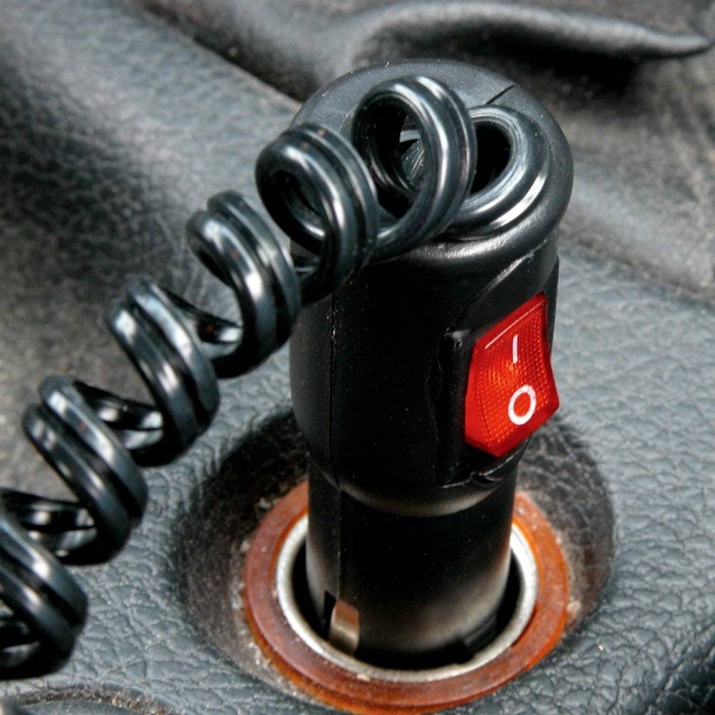 Verlängerungskabel mit Schalter, Spiralkabel, 8 Ampere, 12/24 Volt Autodose