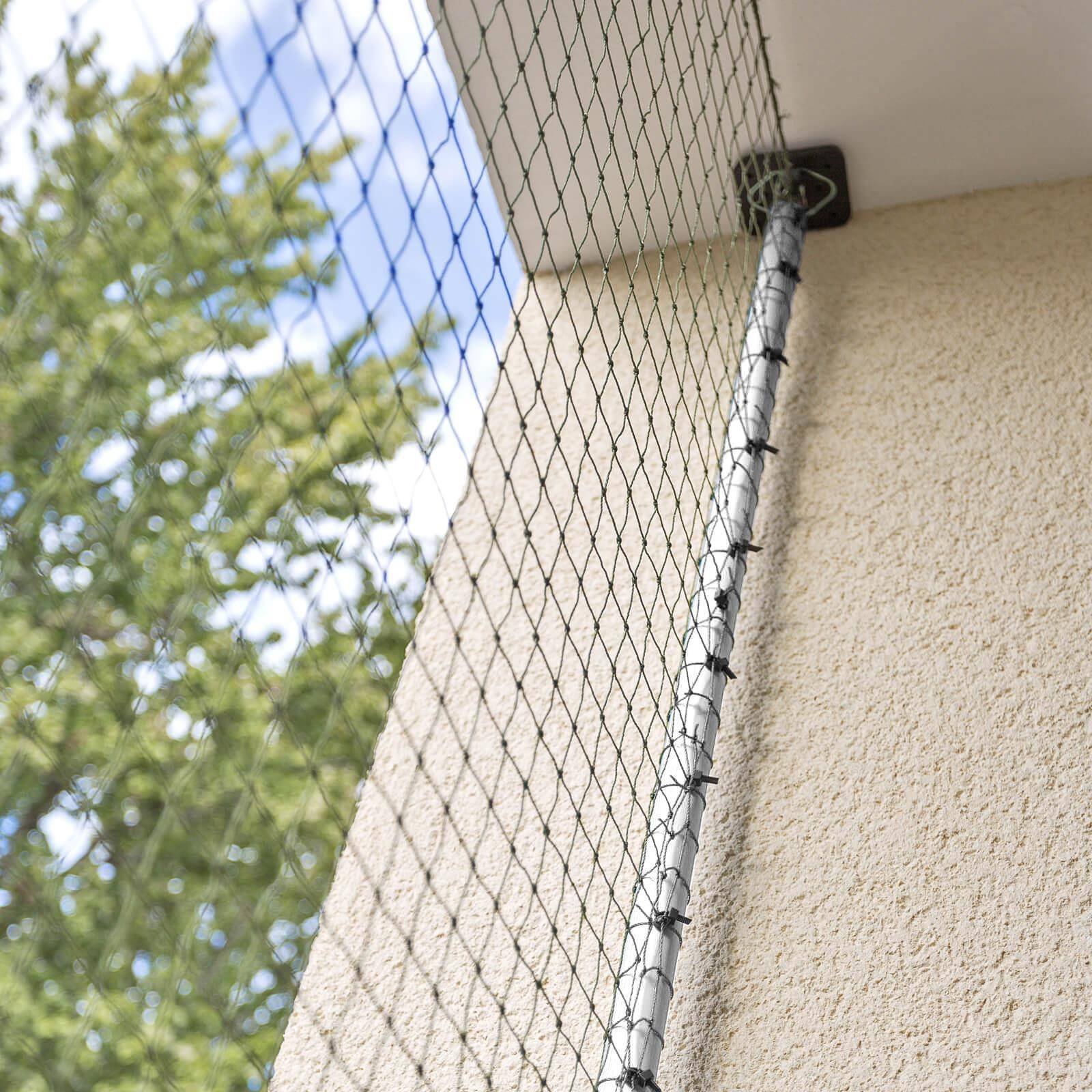 Set - Katzenschutznetz Schwarz (drahtverstärkt) 8x3 m + 2 Teleskopstützen Weiß 65-115 cm