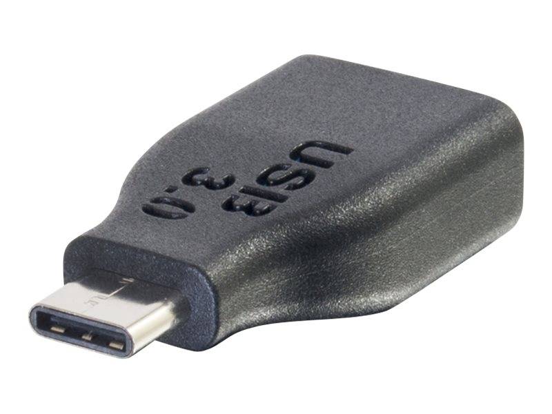 USB-C-Buchse zu USB-A-Stecker-Adapter auf weißem Hintergrund.