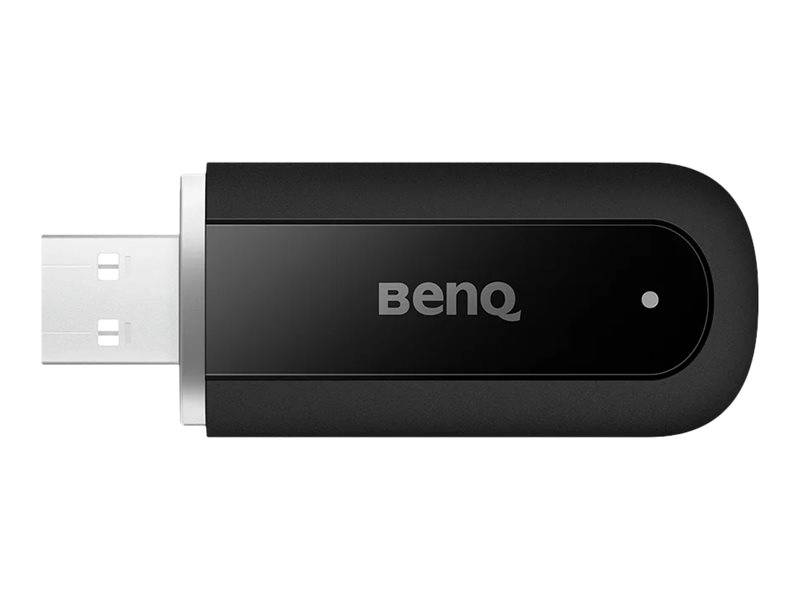 BenQ USB-Stick in Schwarz mit abgenommener Kappe, zeigt den USB-Anschluss auf weißem Hintergrund.