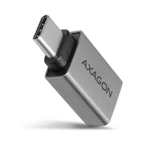 Silberner USB-C-Adapter mit der Bezeichnung „AXAGON