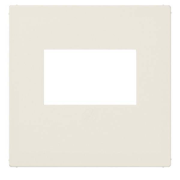 Ein leerer weißer Diastreifen mit einer rechteckigen Mitteldurchbruchöffnung, verwendet zum Halten von Dias.