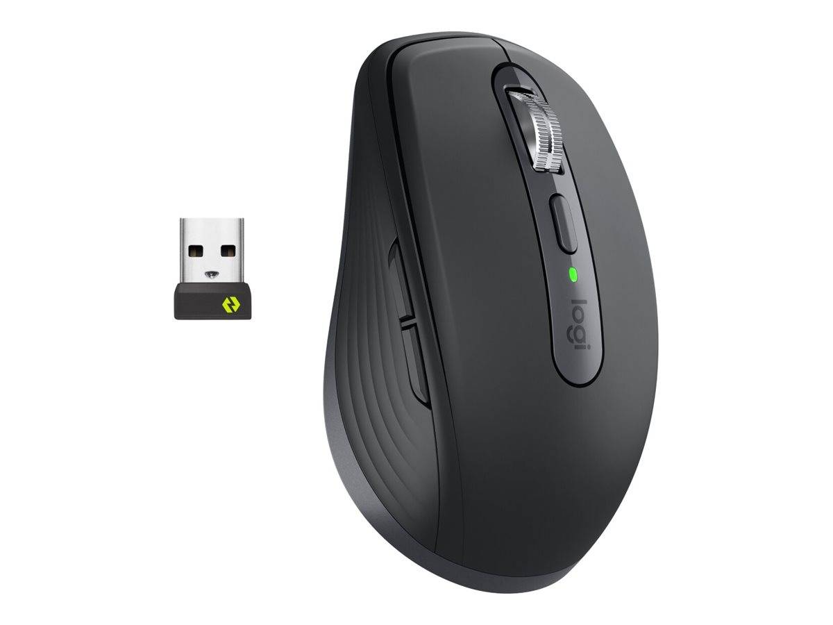 Schwarze kabellose Logitech-Maus mit USB-Empfänger-Dongle daneben auf weißem Hintergrund.