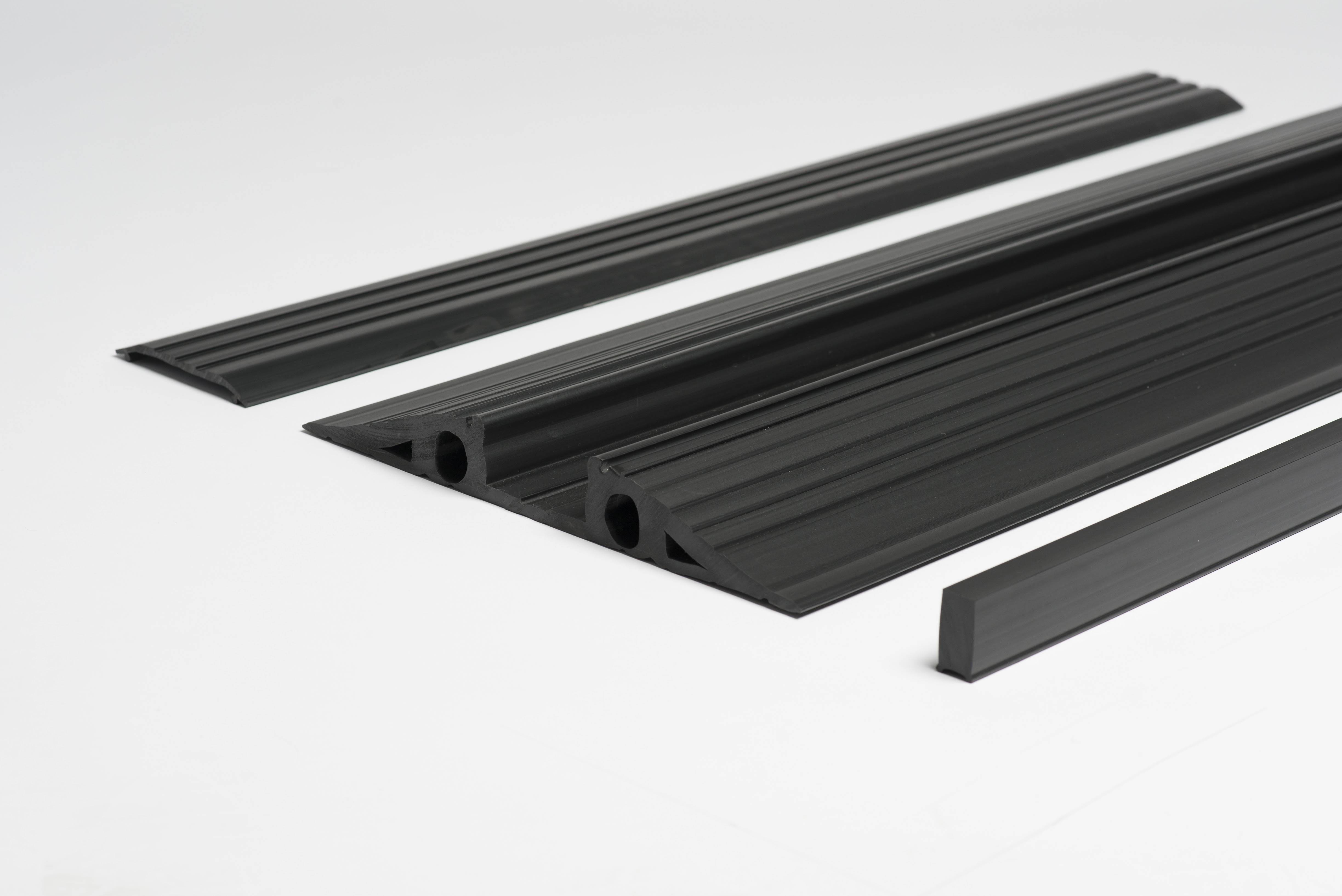 VKSB TOP-Kabelbrücke, für Innen- und Außenbereiche