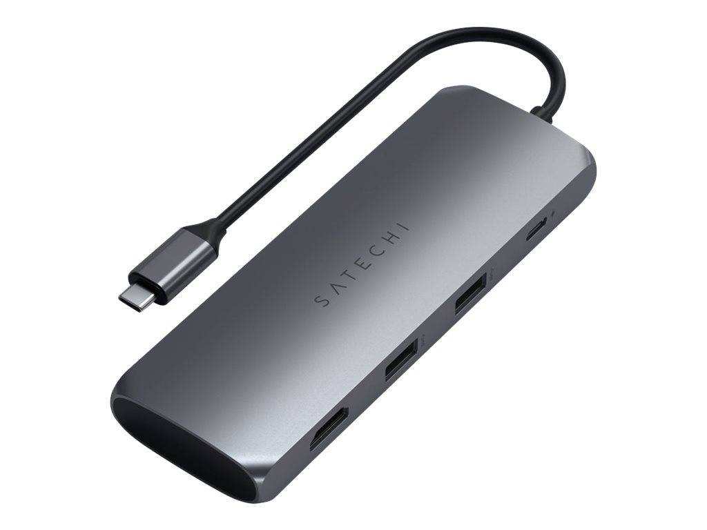 Satechi USB-C Hub mit angeschlossenem Kabel, mehreren USB-Anschlüssen und einem HDMI-Anschluss auf grauem Aluminium-Gehäuse.