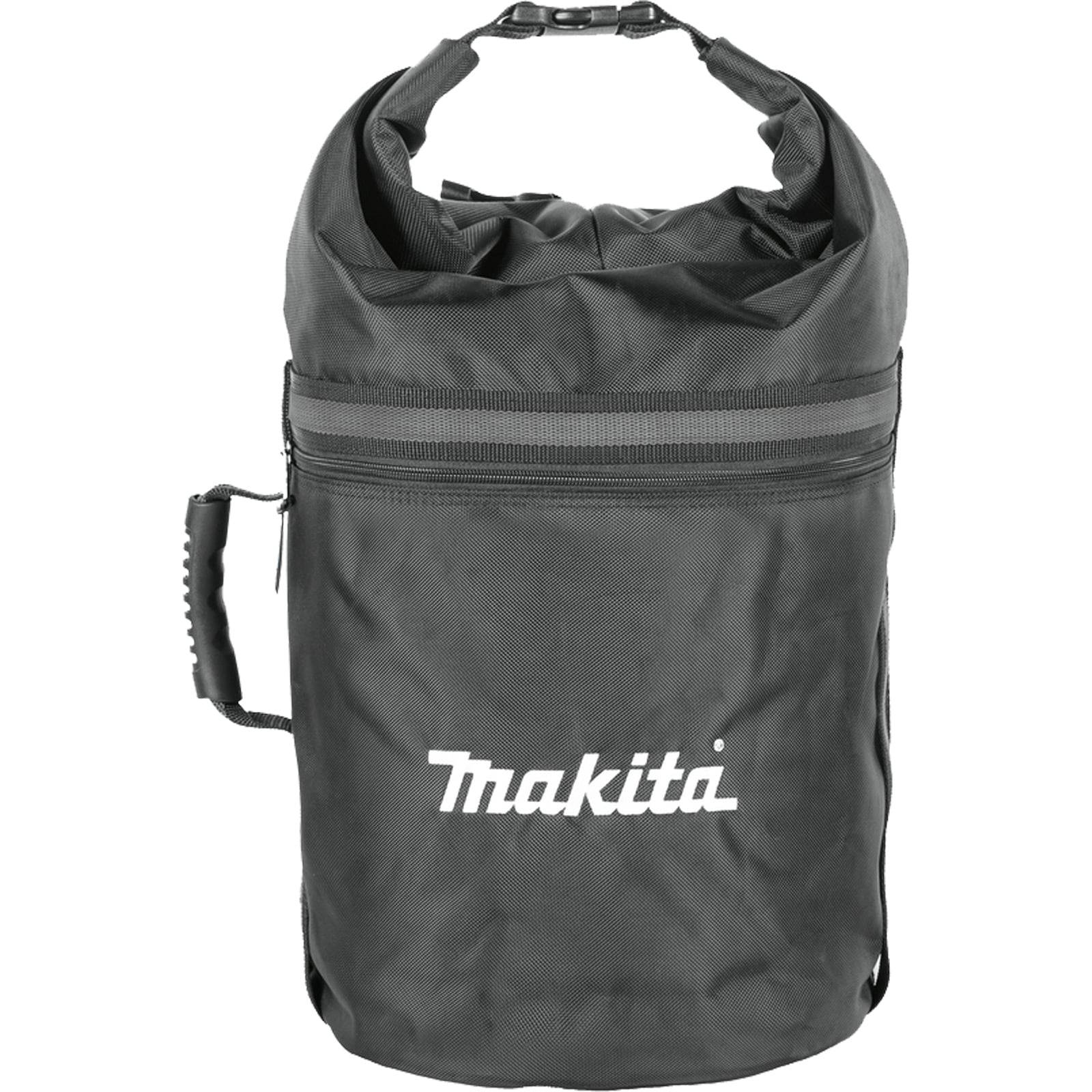 Eine schwarze, zylindrische Werkzeugtasche mit Griff, auf deren Vorderseite das 'makita' Logo in Weiß angebracht ist. Sie verfügt über einen Verschluss am Deckel mit einer Plastikschnalle.
