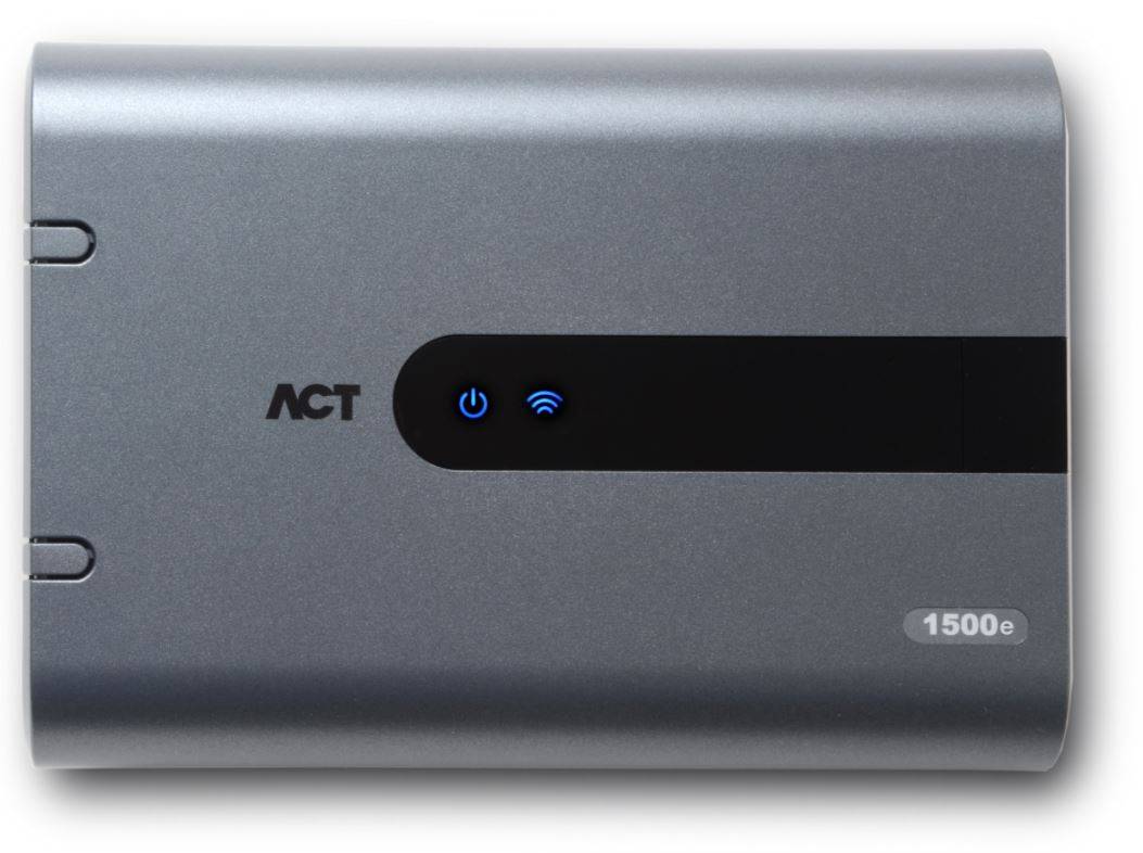 Silber ACT 1500e Modem oder Router mit blauen Netzstrom- und WLAN-Anzeigelichtern auf der Frontplatte.
