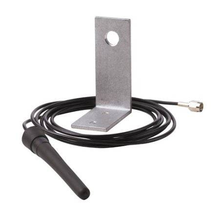 Schwarze Sonde mit aufgerolltem Kabel und metallischer Befestigungshalterung, wahrscheinlich eine Sensorantenne auf weißem Hintergrund.
