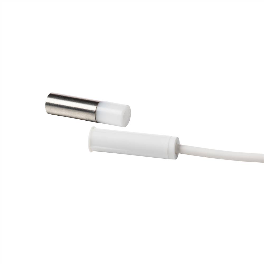 Weißer Magnetschalter mit Kabel, getrennt in zwei Teile auf einfarbigem Hintergrund dargestellt.