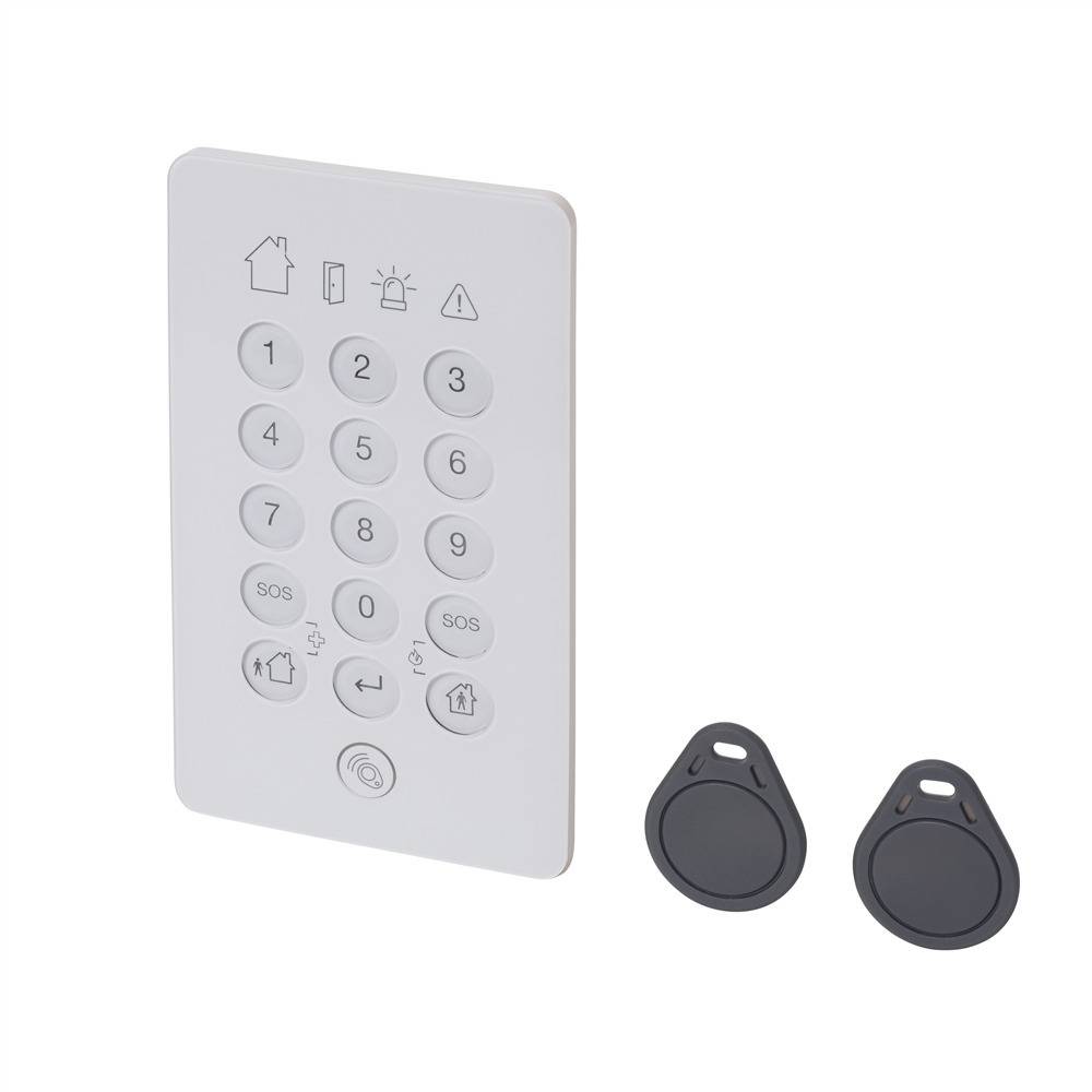 Ein weißes Sicherheits-Tastaturfeld mit Symbolen und Zahlen, neben zwei schwarzen kreisrunden Schlüsselanhängern.