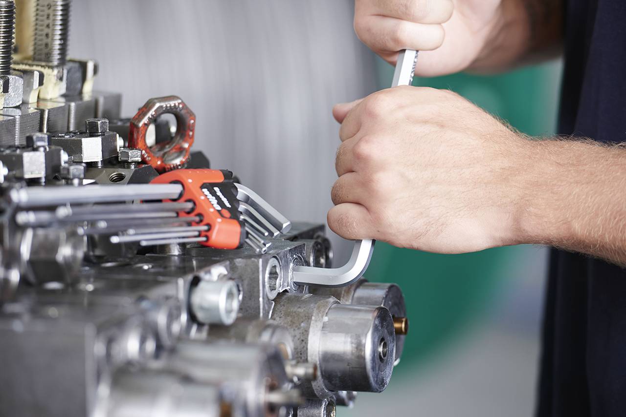 Stiftschlüssel Set im ErgoStar Halter Sechskant-Kugelkopf MagicRing® 10-tlg. mattverchromt in Blister (43851)