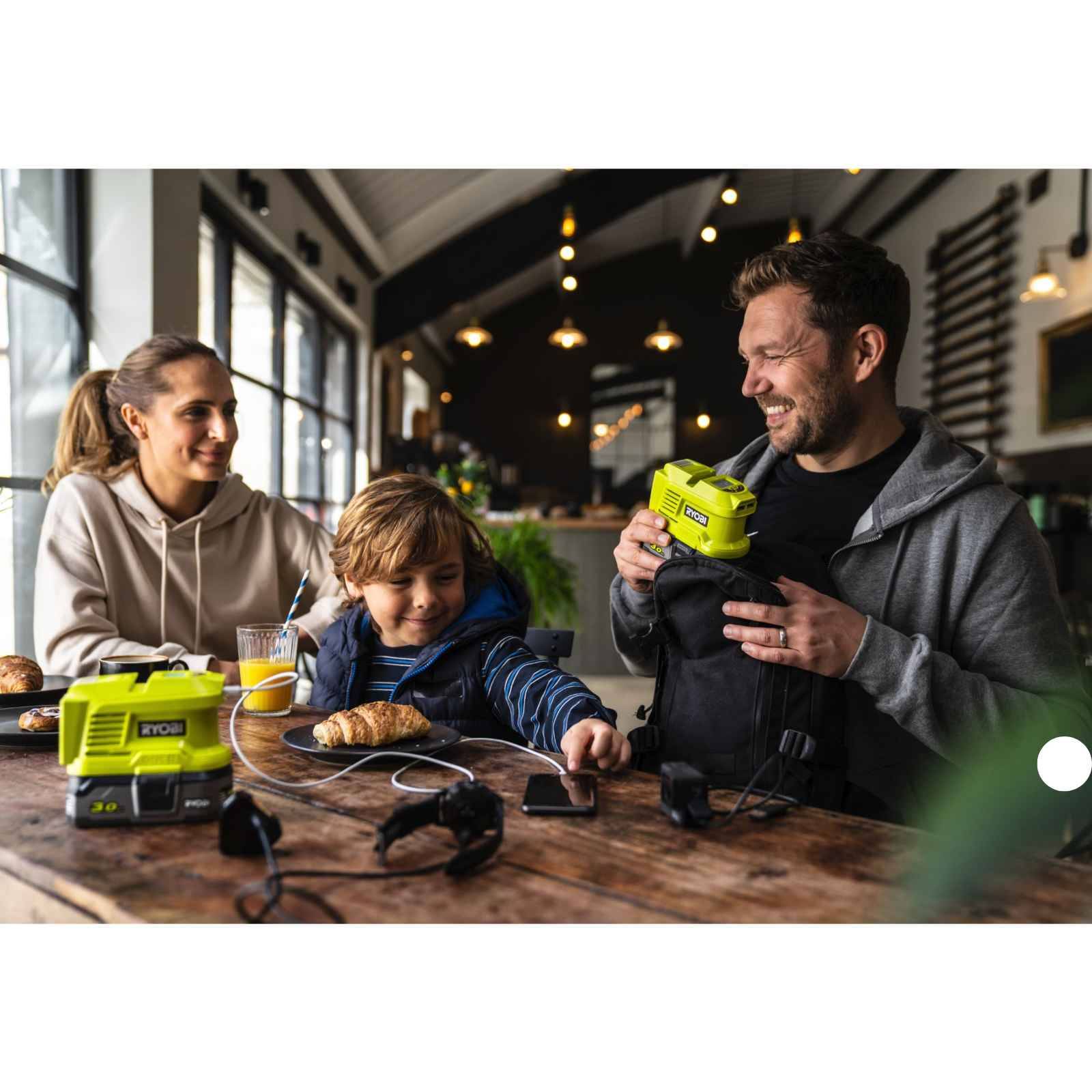 RYOBI Akku-Wechselrichter RY18BI150A-0 18V