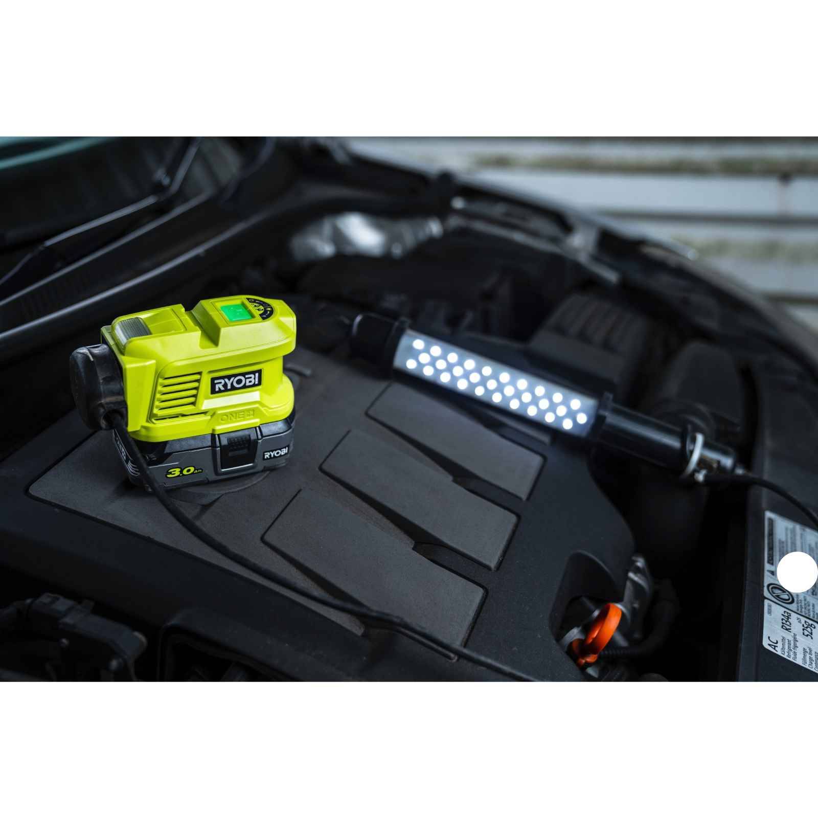 RYOBI Akku-Wechselrichter RY18BI150A-0 18V