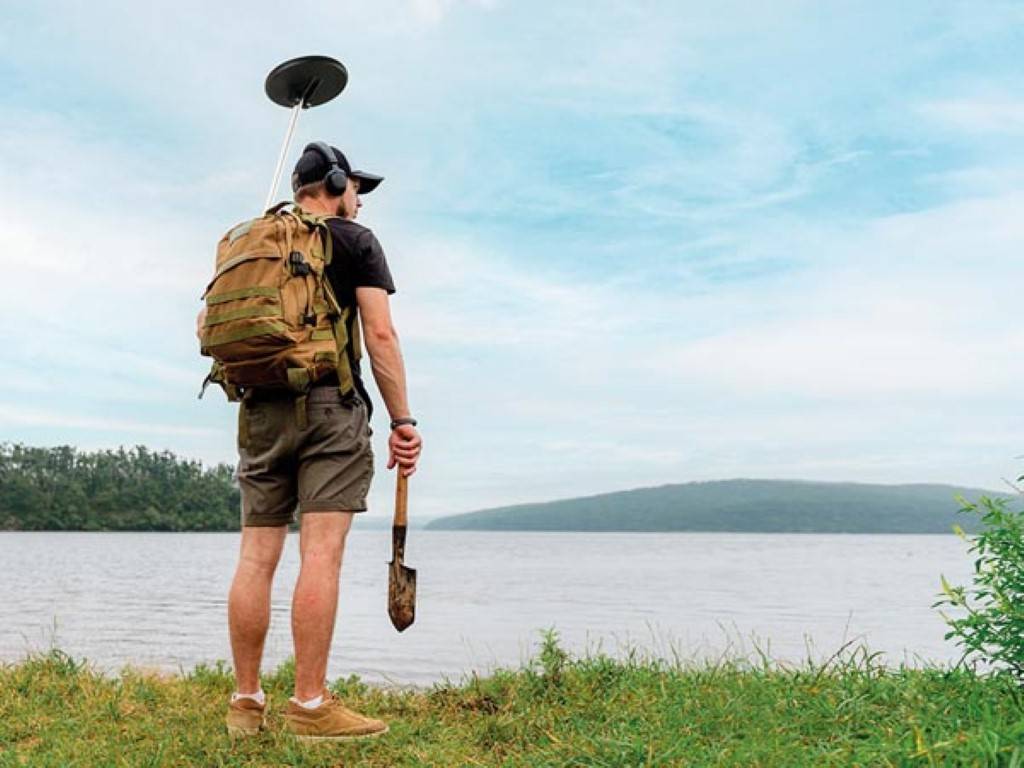 Velleman Metalldetektor, wasserdichte Suchspule 16 cm, Analoganzeige, für Einsteiger, Suchtiefe 12 cm