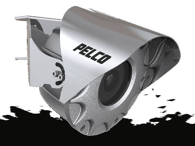 Eine Nahaufnahme einer silbernen Pelco-Überwachungskamera mit sichtbarer Linse, die teilweise von einem schützenden Metallgehäuse verdeckt ist.