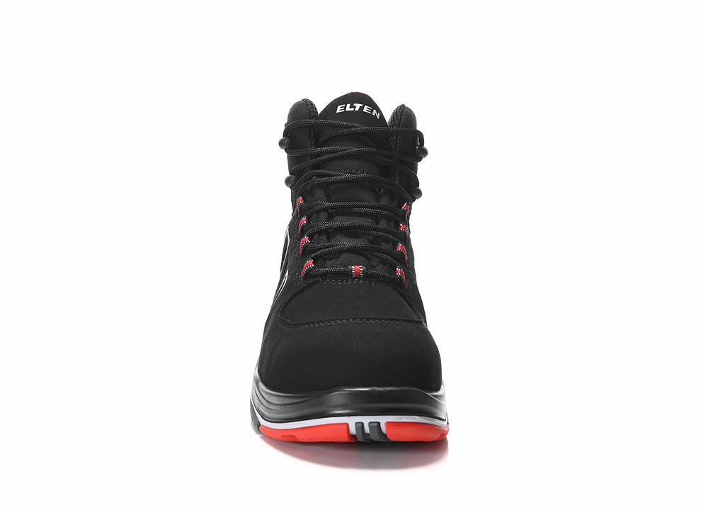 Ein schwarzer und roter High-Top-Sneaker mit einer schwarzen Sohle und sichtbaren roten Akzenten darunter.