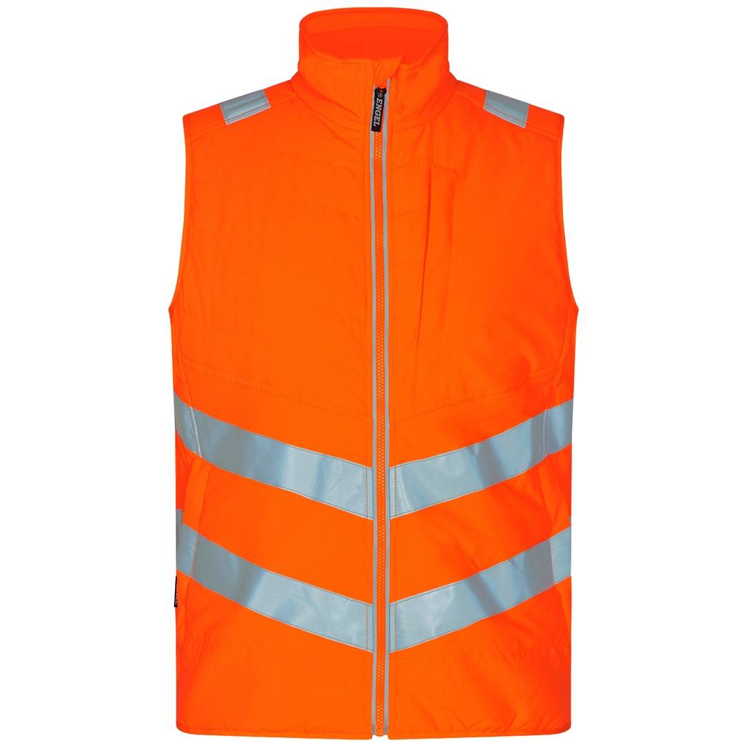 Leuchtend orange Sicherheitsweste mit Reißverschluss-Vorderseite und Stehkragen, mit reflektierenden silbernen Streifen auf einem einfachen weißen Hintergrund.