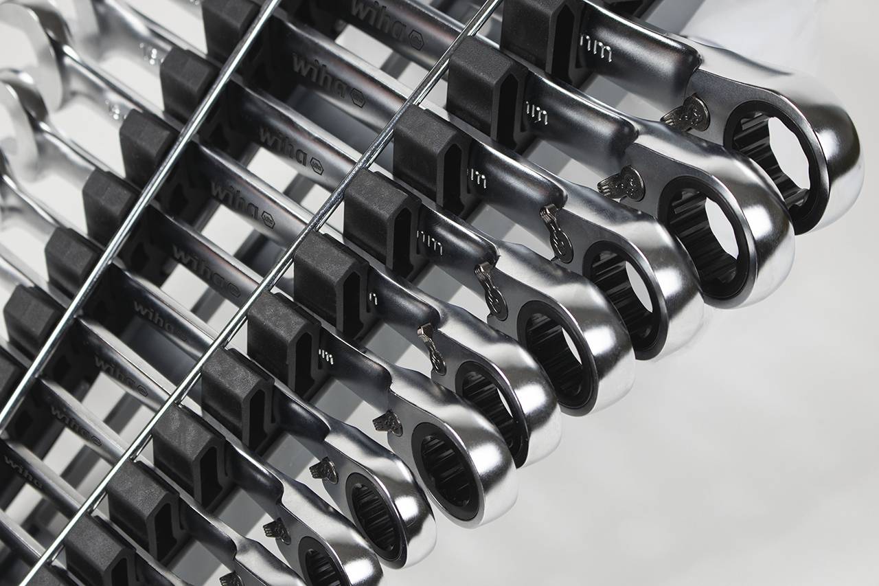 Ringratschen-Gabelschlüssel Set 13-tlg. umschaltbar inkl. Halter (44661)