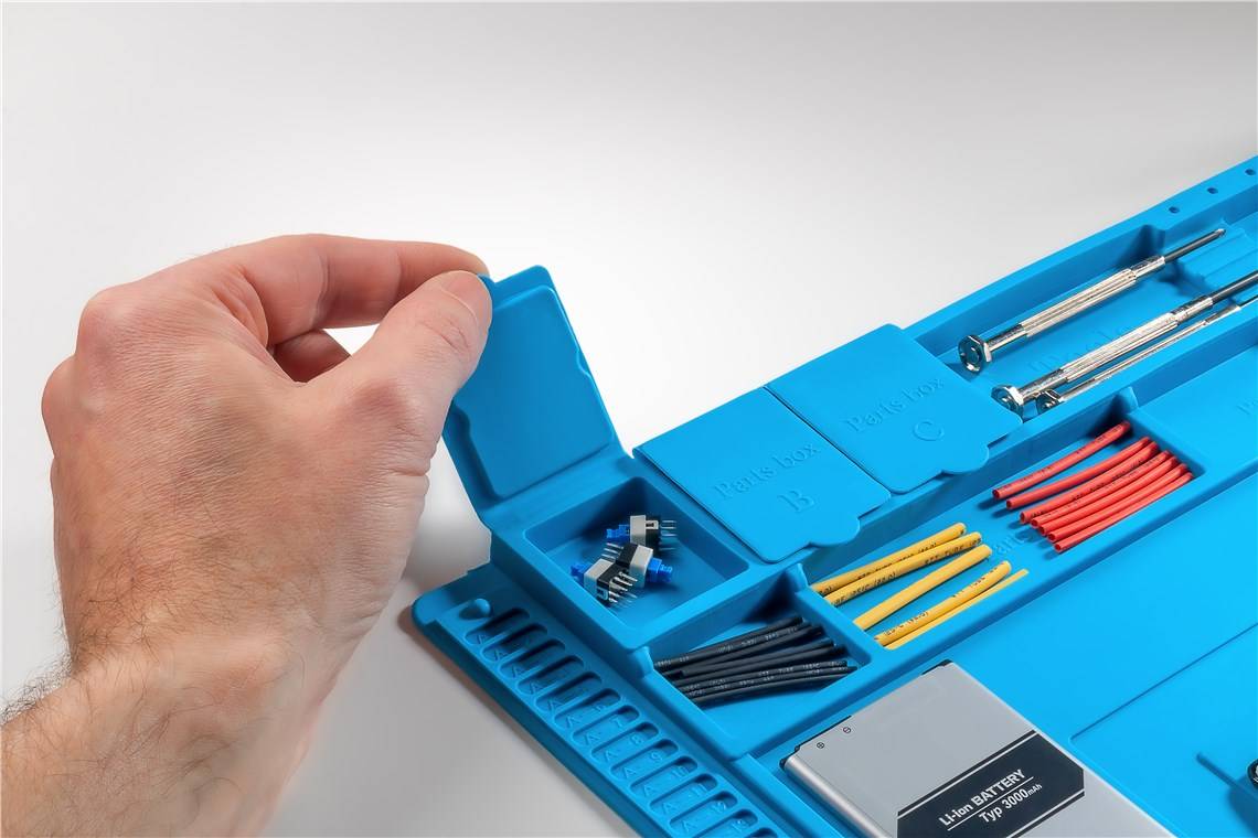 Silikon-Lötmatte als flexible Arbeitsunterlage für sicheres Löten, Reparieren und Basteln, rutschfest, hitzebeständig bi