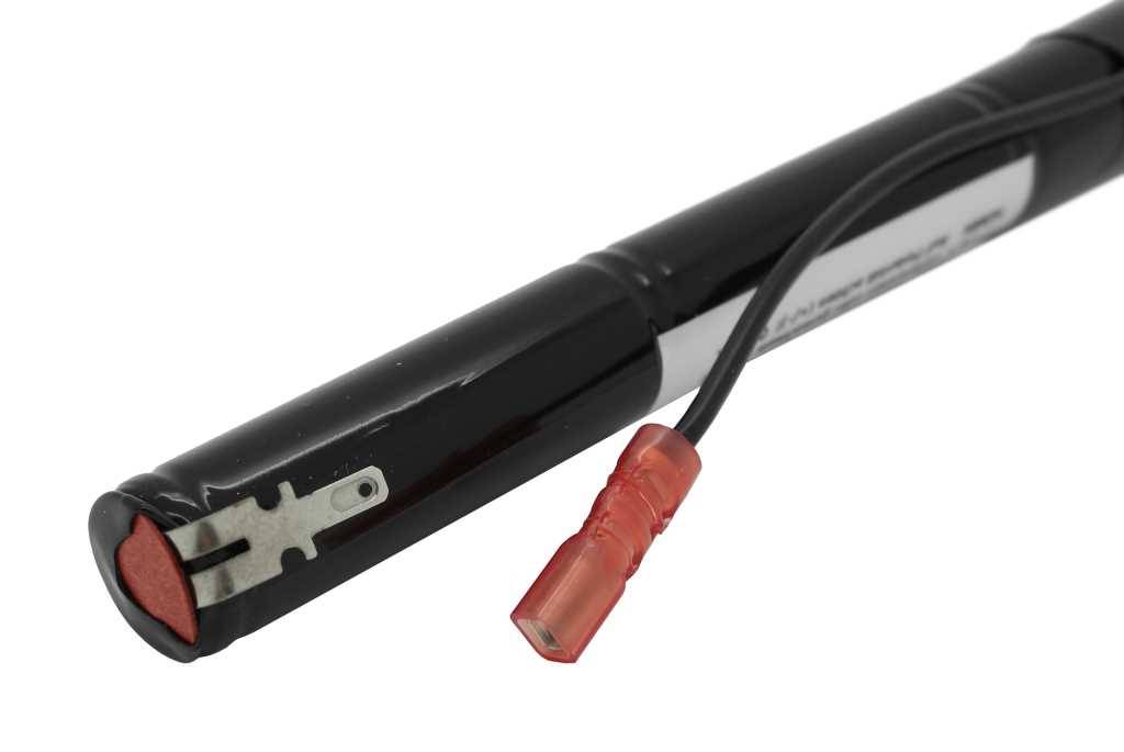 Notleuchtenakku NiMH 3,7V L1x3 Mignon AA mit Fastonstecker 2,8mm +Pol und 110mm Kabel und Faston-Buchse 2,8mm -Pol erset