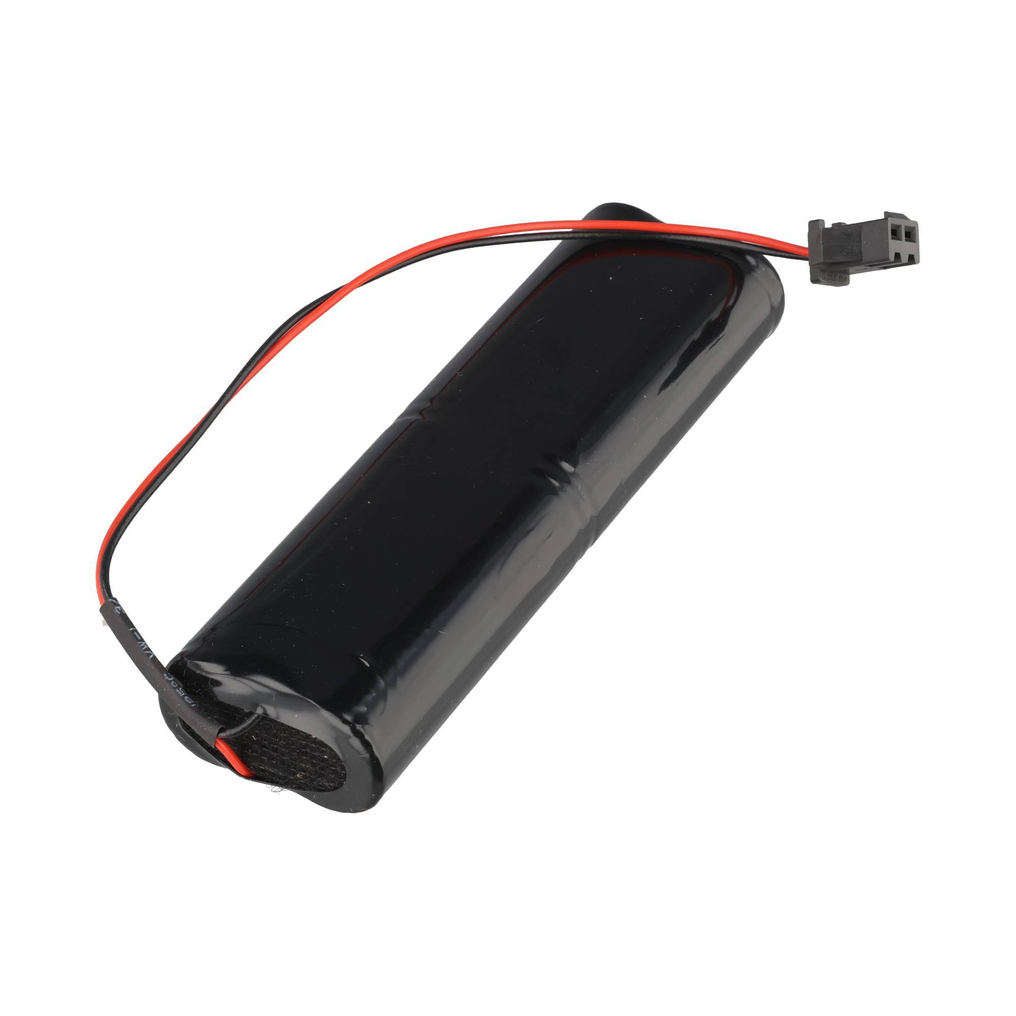 Schwarzes zylindrisches Batteriepaket mit roten und schwarzen Drähten, die in einem Stecker enden.
