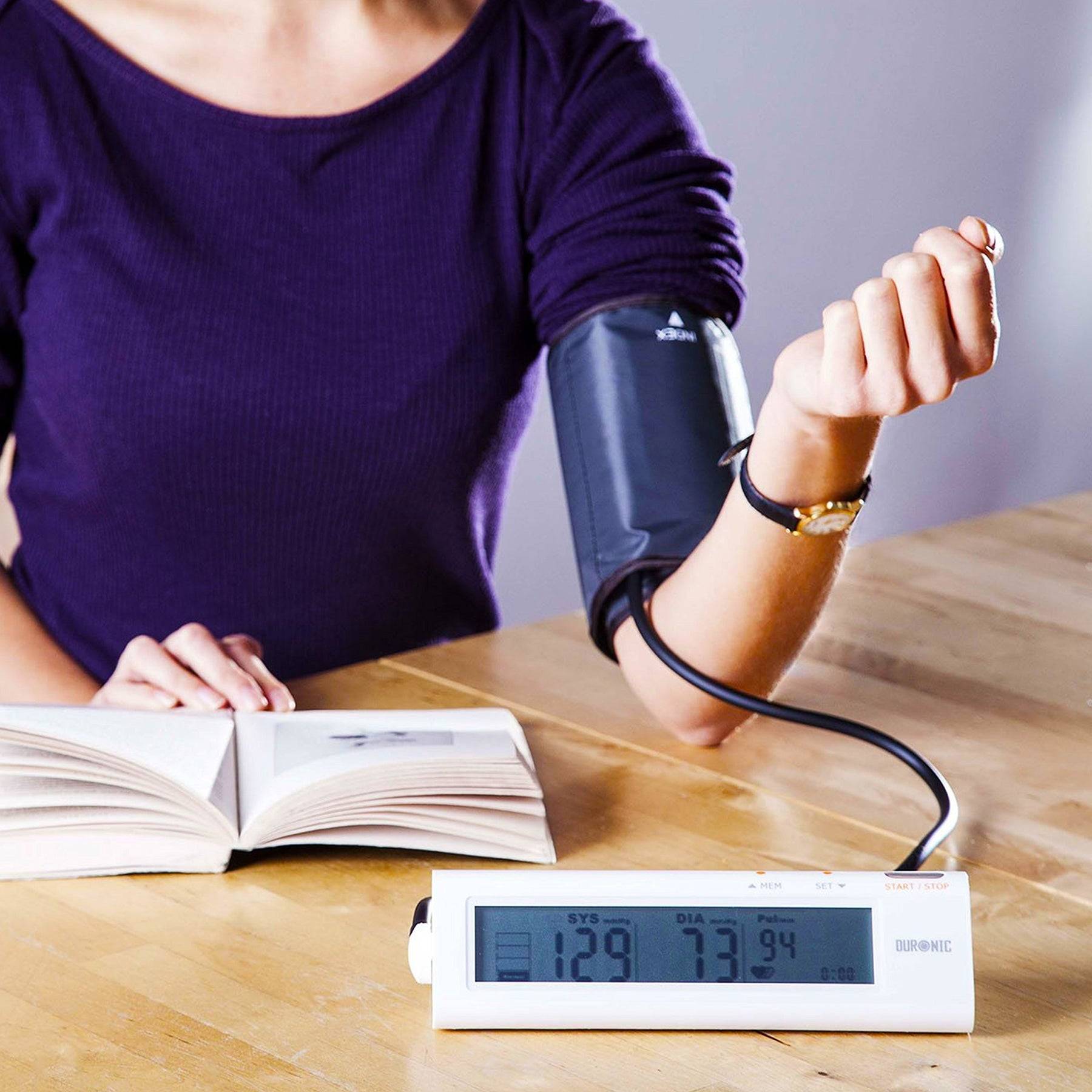 Duronic BPM450 Digitales Oberarm-Blutdruckmessgerät | Arhythmie Erkennung | Große Anzeige Blutdruckmessung