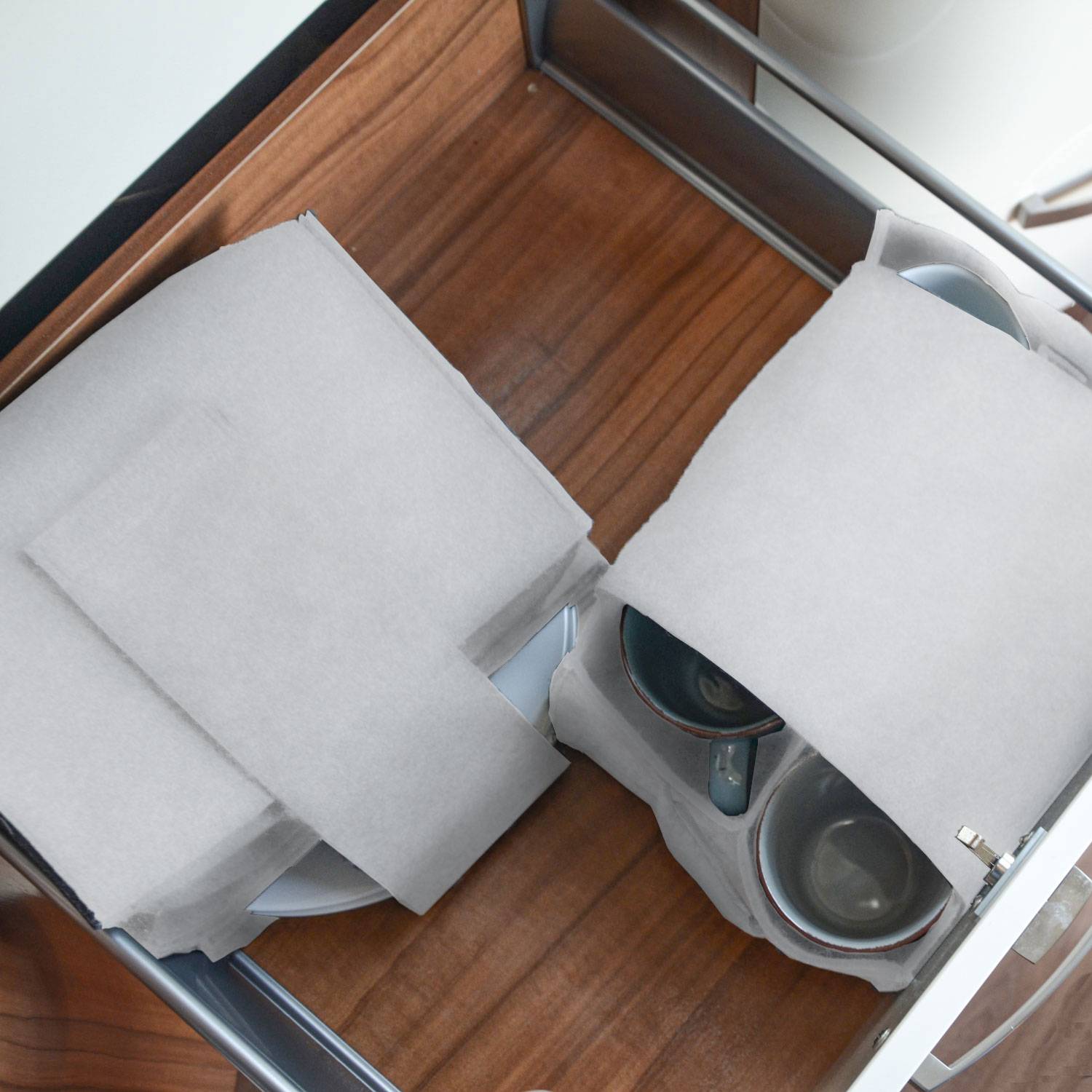 2er Set Wohnmobil Tellerhalter & Tassenhalter Camping Ordnungssystem Wohnwagen