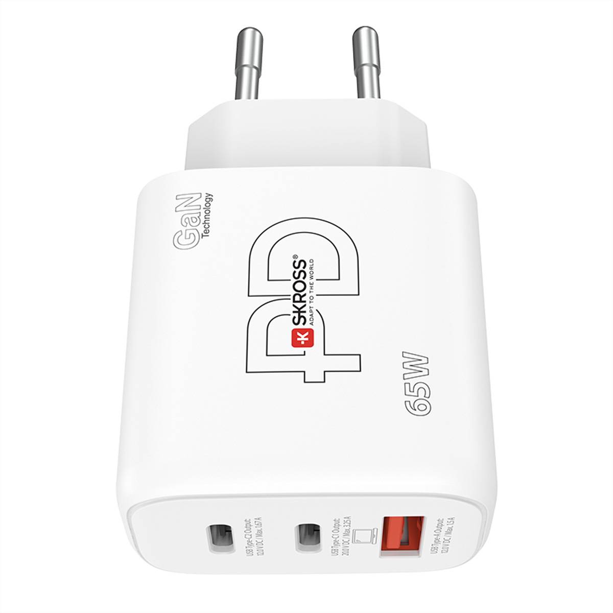Ein weißer GaN USB-Wandladegerät mit SKROSS-Branding, mit zwei USB-C- und einem USB-A-Anschluss, gekennzeichnet mit '65W'.