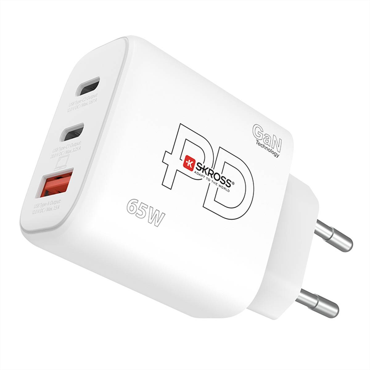 Ein weißer 65W GaN USB-Ladegerät mit drei Anschlüssen, darunter ein roter USB-A und zwei USB-C-Anschlüsse, beschriftet mit 'PD' und 'Skross', mit europäischem Stecker.